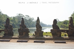 Puente en Angkor Thom